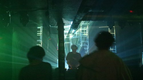 d bondz subveillance